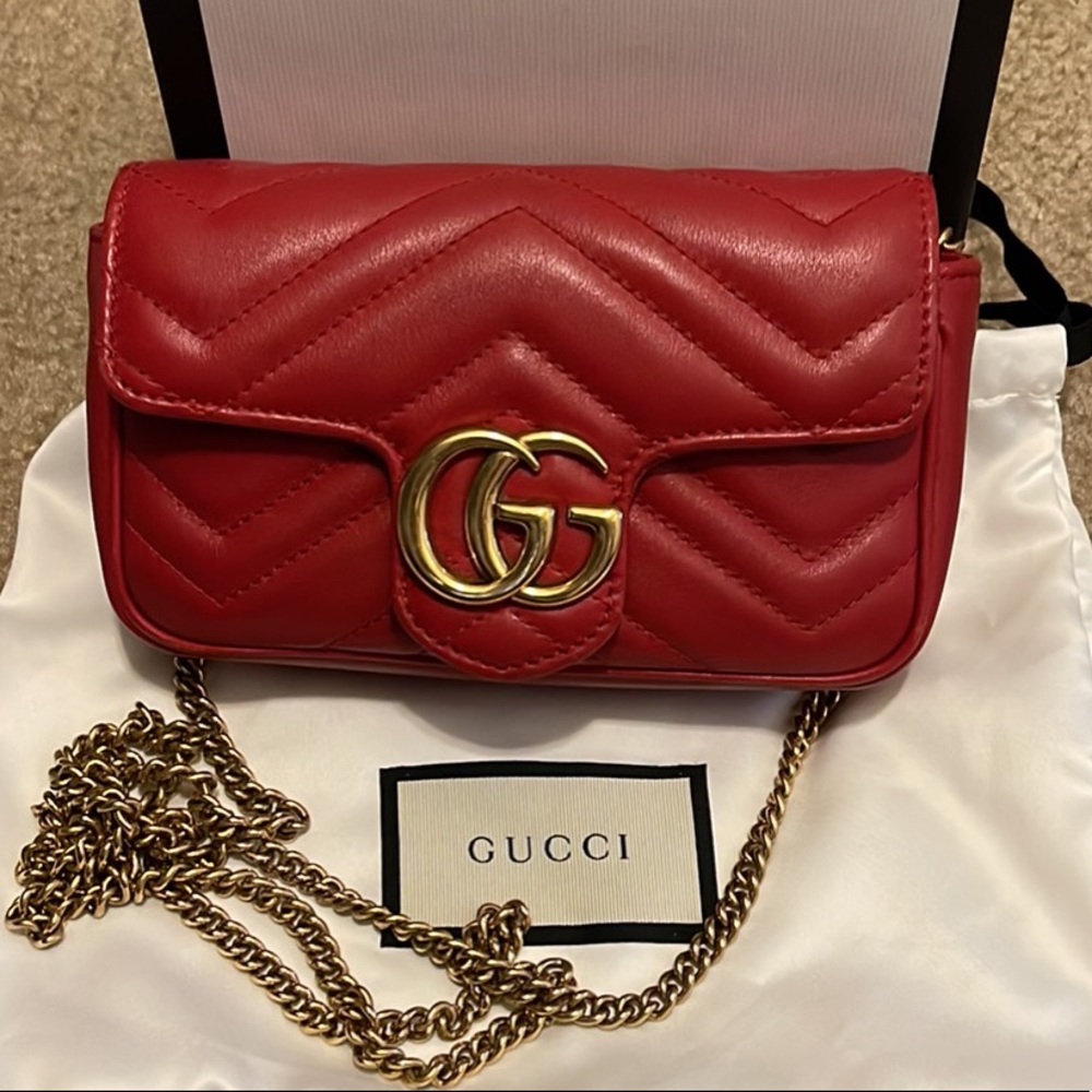 Gucci Mini Marmont Bag (Red)